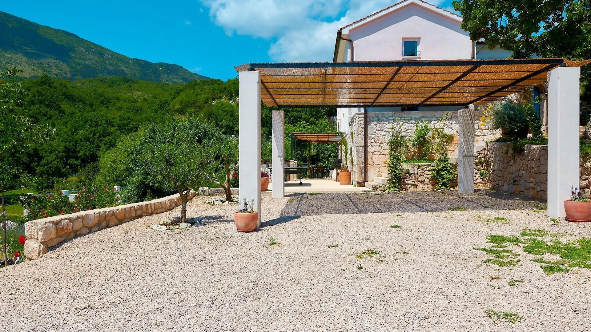 Villa Eugenia Brsec 0*,